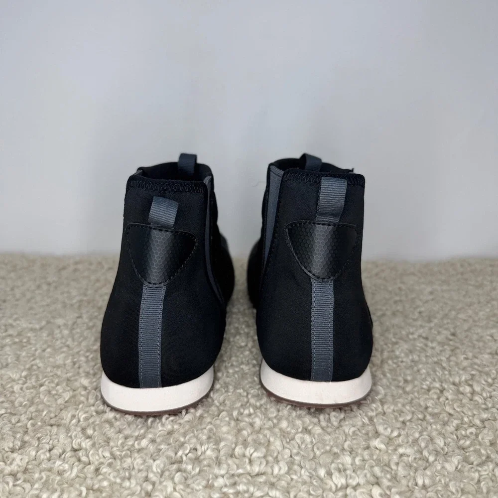 Teva ReEmber Mid Black Quilted Puffer Slip On Boots EU 40 Men 7 Gorgeous Camping